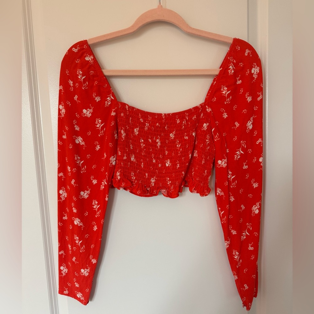 H&M Red Floral Cropped Blouse
